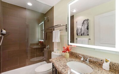 Best Western Plus Hawthorne Terrace Hotel
