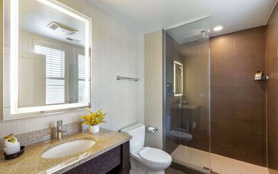 Best Western Plus Hawthorne Terrace Hotel