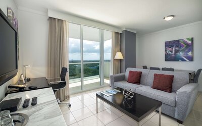 Arya Hotel & Suites Coconut Grove, WorldHotels, Distinctive