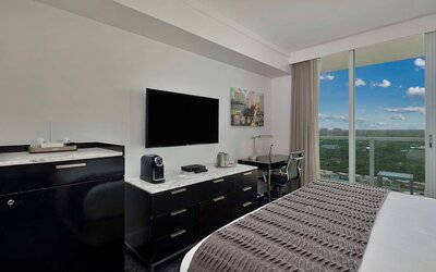 Arya Hotel & Suites Coconut Grove, WorldHotels, Distinctive