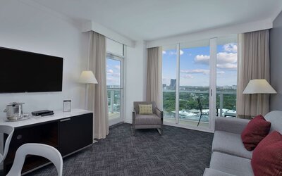Arya Hotel & Suites Coconut Grove, WorldHotels, Distinctive