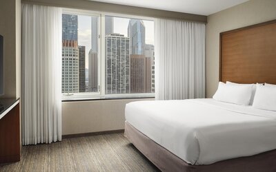 Embassy Suites by Hilton Chicago Downtown Magnificent Mile