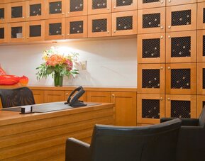 Executive Hotel Vintage Court