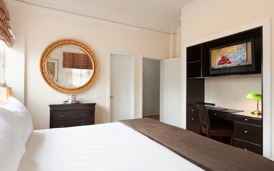 Executive Hotel Vintage Court