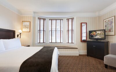 Executive Hotel Vintage Court