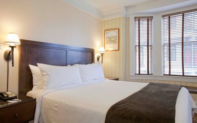 Executive Hotel Vintage Court