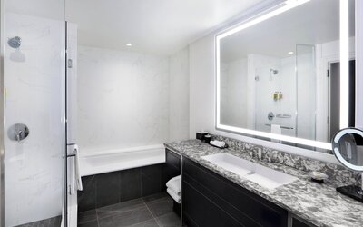 The Gwen, a Luxury Collection Hotel, Michigan Avenue Chicago