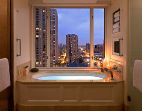 The Peninsula Chicago