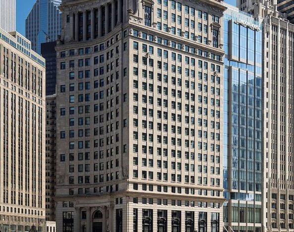 LondonHouse Chicago, Curio Collection by Hilton