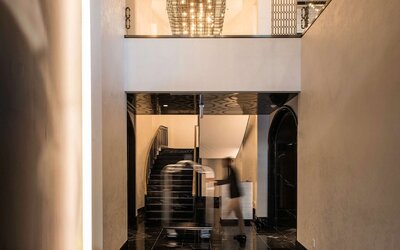 LondonHouse Chicago, Curio Collection by Hilton