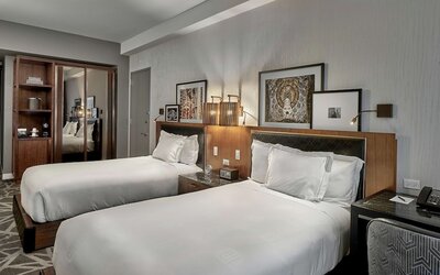 LondonHouse Chicago, Curio Collection by Hilton