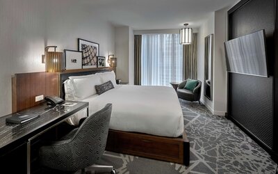 LondonHouse Chicago, Curio Collection by Hilton