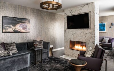 LondonHouse Chicago, Curio Collection by Hilton