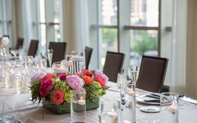 LondonHouse Chicago, Curio Collection by Hilton