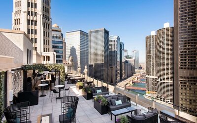 LondonHouse Chicago, Curio Collection by Hilton