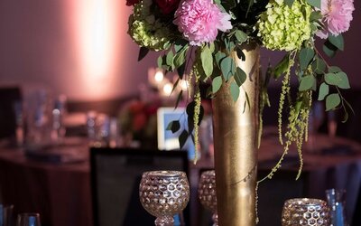 LondonHouse Chicago, Curio Collection by Hilton