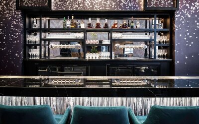 LondonHouse Chicago, Curio Collection by Hilton