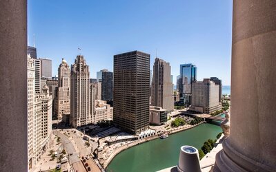 LondonHouse Chicago, Curio Collection by Hilton