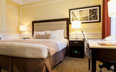 The Pickwick Hotel