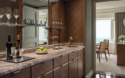Four Seasons Hotel Chicago