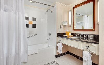 Orchard Hotel