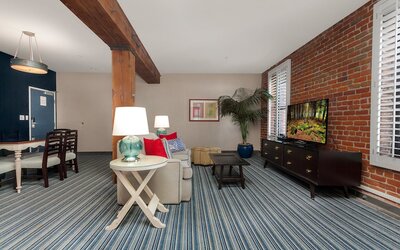 Argonaut Hotel