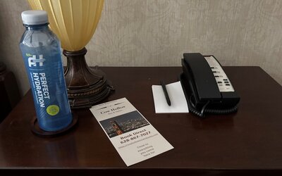Cow Hollow Inn & Suites