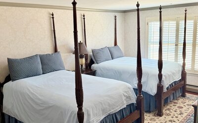 Cow Hollow Inn & Suites