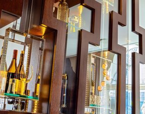 Hotel Adagio, Autograph Collection