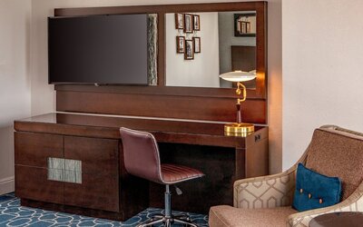 Hotel Adagio, Autograph Collection