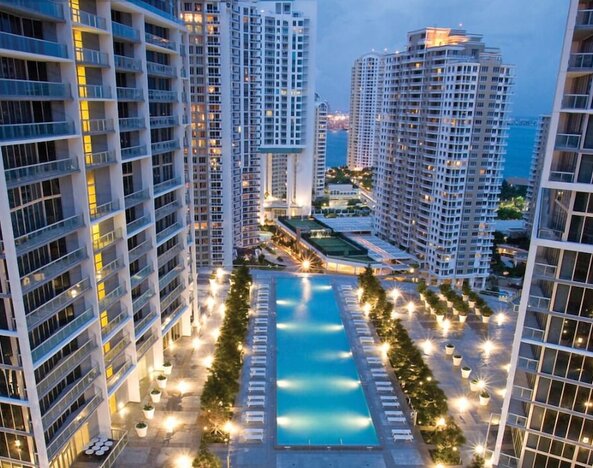 Amazing Condos at Icon Brickell With Pool