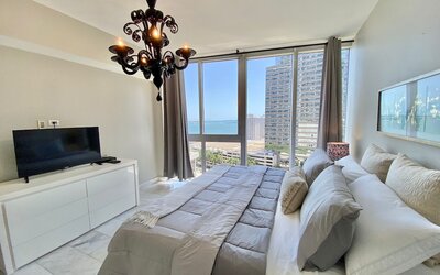 Amazing Condos at Icon Brickell With Pool