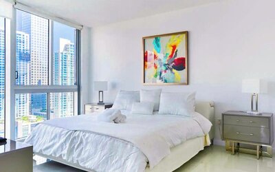 Amazing Condos at Icon Brickell With Pool