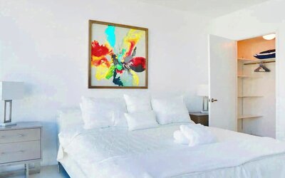 Amazing Condos at Icon Brickell With Pool