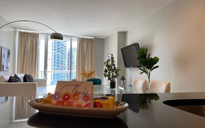 Amazing Condos at Icon Brickell With Pool
