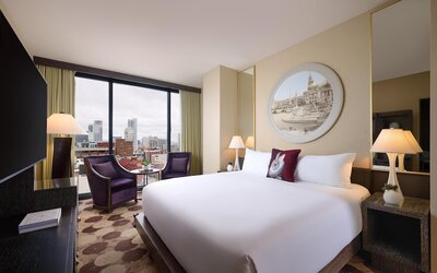 The Royal Sonesta Chicago River North