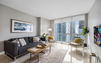 Amazing Condos at Icon Brickell With Pool