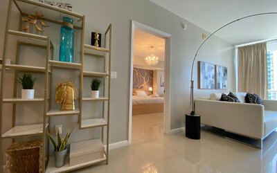 Amazing Condos at Icon Brickell With Pool