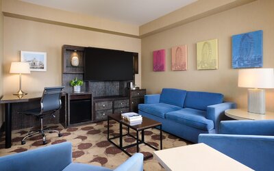 The Royal Sonesta Chicago River North
