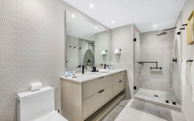 Amazing Condos at Icon Brickell With Pool