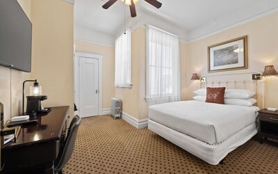 The Andrews Hotel