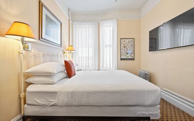 The Andrews Hotel