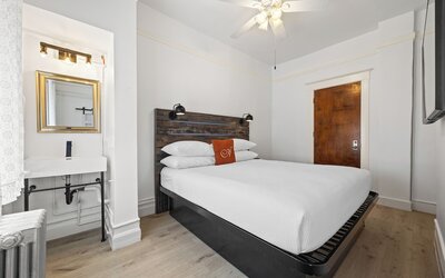 The Andrews Hotel