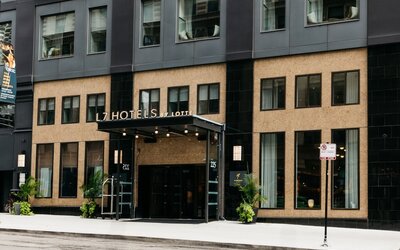L7 Chicago by LOTTE