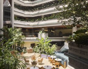 Mayfair House Hotel & Garden