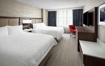 Hampton Inn & Suites Chicago Downtown