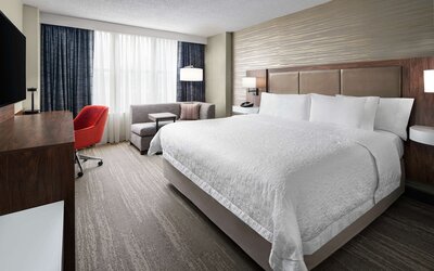 Hampton Inn & Suites Chicago Downtown