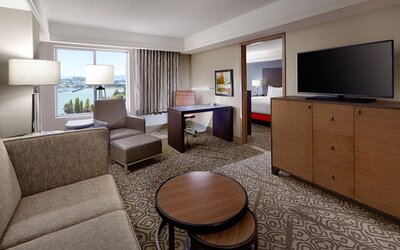 DoubleTree by Hilton San Francisco Airport North Bayfront