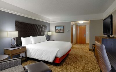 DoubleTree by Hilton San Francisco Airport North Bayfront