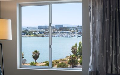 DoubleTree by Hilton San Francisco Airport North Bayfront